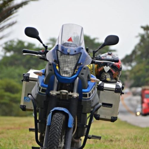 Защитная решетка на головной фаре мотоцикла Yamaha XT660Z Tenere