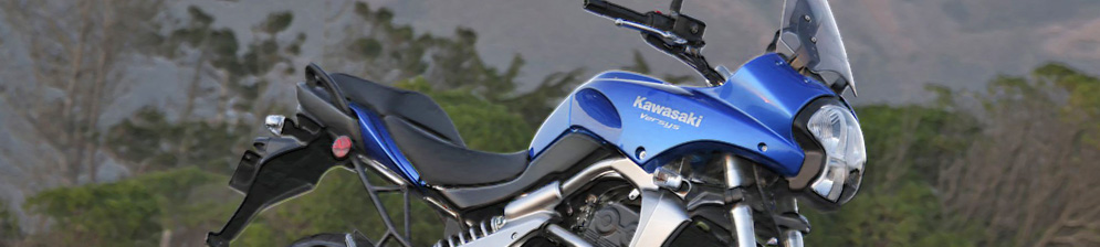 KLE Versys 650 Кавасаки синий цвет 2010 года выпуска вид сбоку