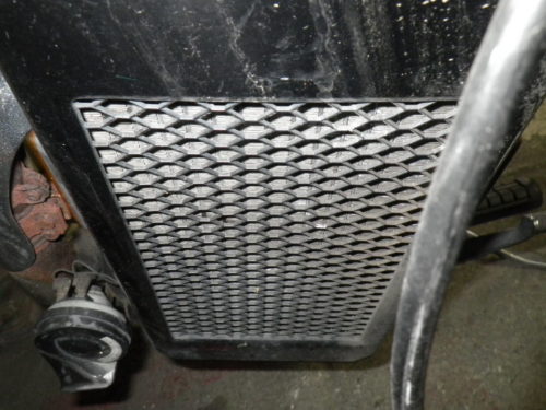 Радиатор жидкостной системы охлаждения на мотоцикле Honda Shadow 1100