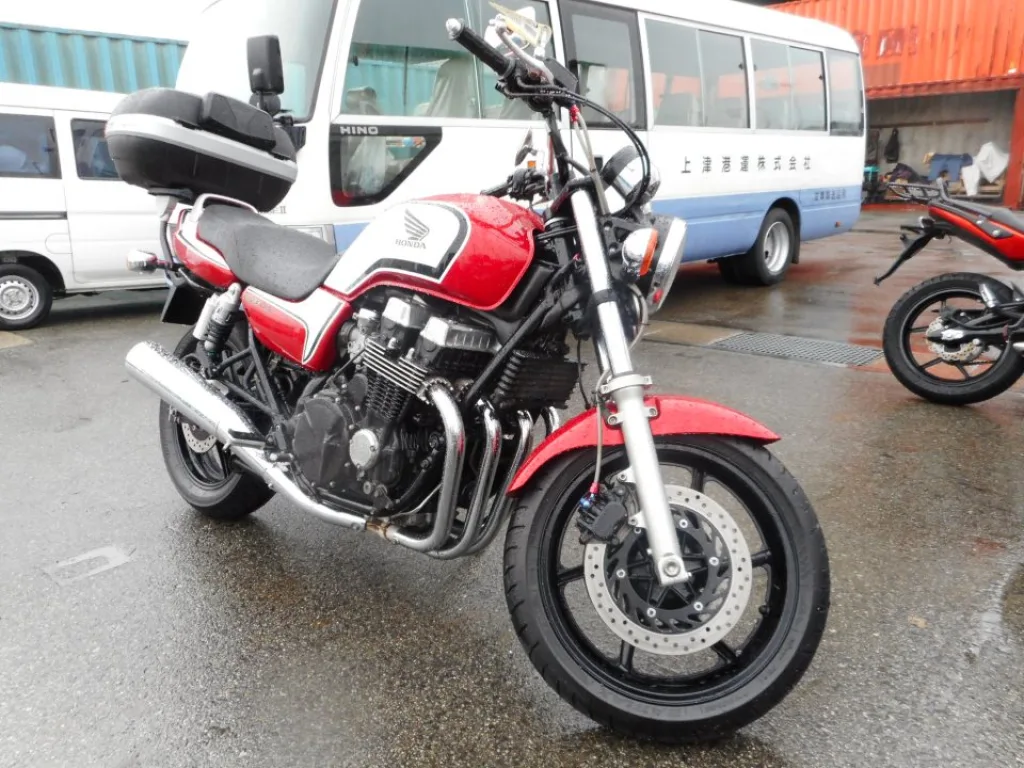 Телескопическая вилка дорожного мотоцикла Honda CB 750