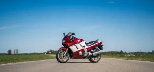 Honda CBR1000F 1991 года выпуска