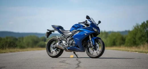 ABM GX 250 версии R 2015 года выпуска с райдером девушкой