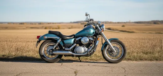Kawasaki Vulcan VN 400 1997 года выпуска вид сбоку