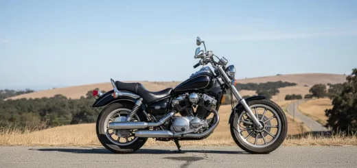 Круизер Virago XV 1100 1992 года выпуска вид сбоку