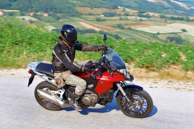 Пробная поездка на байке Honda VFR1200X Crosstourer класса турист-эндуро