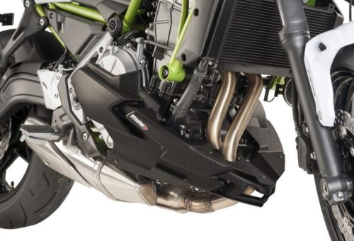 Пластиковая защита от грязи на моторе мотоцикла Kawasaki z650