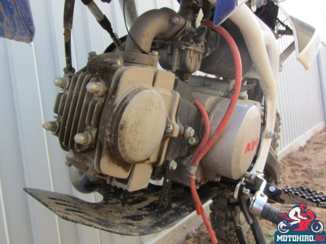 Воздушное охлаждение двигателя питбайка Kayo 125 кубов