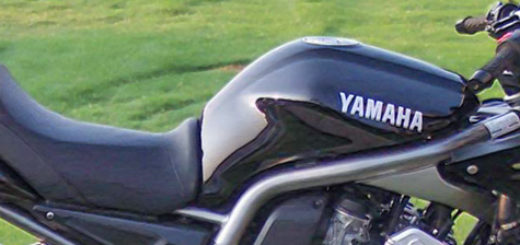 Yamaha FZ1 в классическом цвете 2001 года выпуска