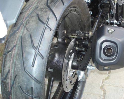 Тормозной диск заднего колеса на байке Racer Nitro 250