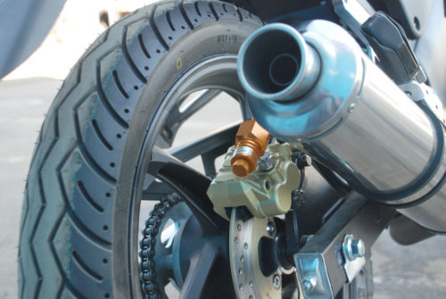 Тормозной диск на заднем колесе мотоцикла RACER RC200 CS SKYWAY