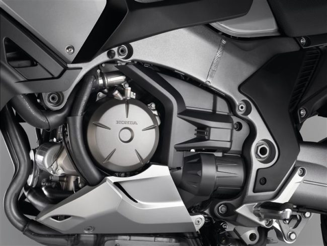 Двигатель мотоцикла Honda VFR1200X Crosstourer японского производства