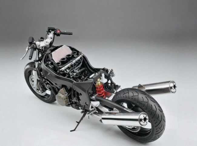 Алюминиевая рама японского мотоцикла Honda Blackbird CBR 1100 XX спортивного класса