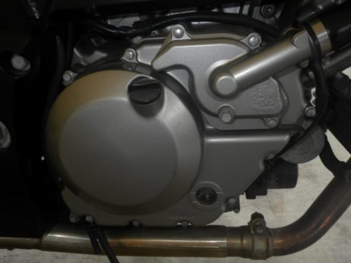 Пробка на заливном отверстии картера мотоцикла Suzuki SV 650