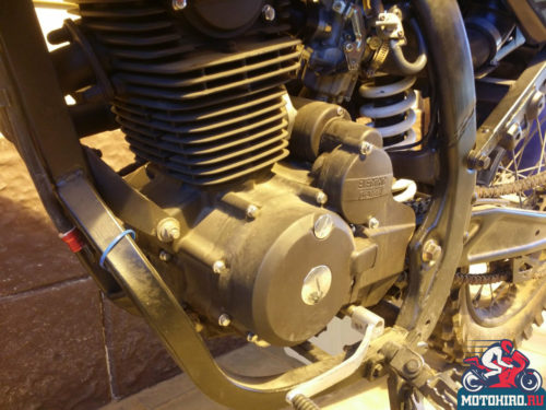 Двигатель Ирбис ТТР250 со стороны КПП