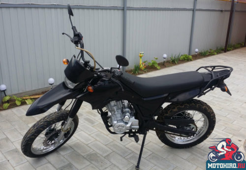 Внешний вид мотоцикла Lifan LF200GY-3B в чёрном цвете