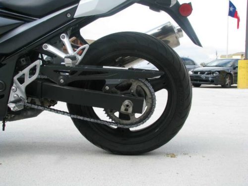 Цепная передача на заднем колесе мотоцикла Suzuki GSX650F