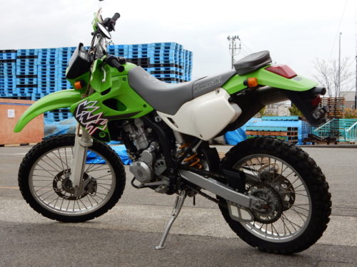Фото мотоцикла класса эндуро модели Kawasaki KLX 250