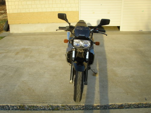 Передняя фара на мотоцикле Kawasaki Xanthus 400 японского производства