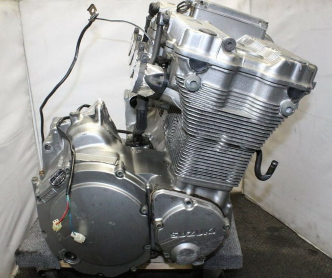 Четырехцилиндровый двигатель в хорошем состоянии для мотоцикла Suzuki GSX 600 Katana