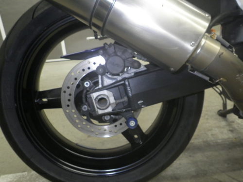 Дисковый тормоз заднего колеса мотоцикла Suzuki SV 1000