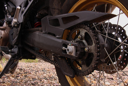 Классический привод цепью заднего колеса мотоцикла Honda CRF1000L Africa Twin