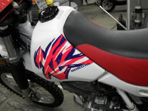 Топливный бак японского мотоцикла Honda XR650L